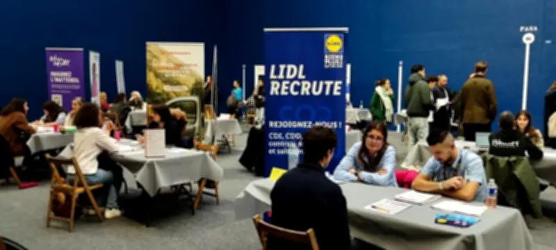 35 entreprises recrutent 300 candidats lors d'un forum emploi municipal