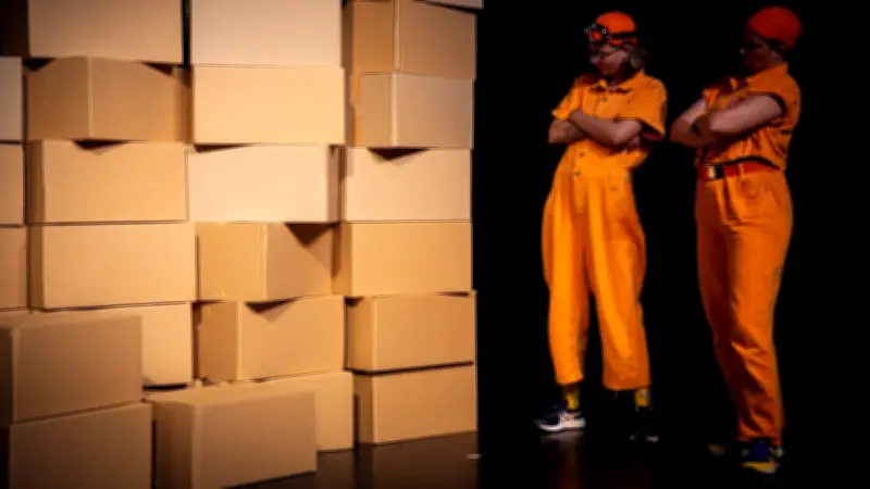 Ça déménage ! : Un spectacle hilarant pour enfants au théâtre Samuel Bassaget