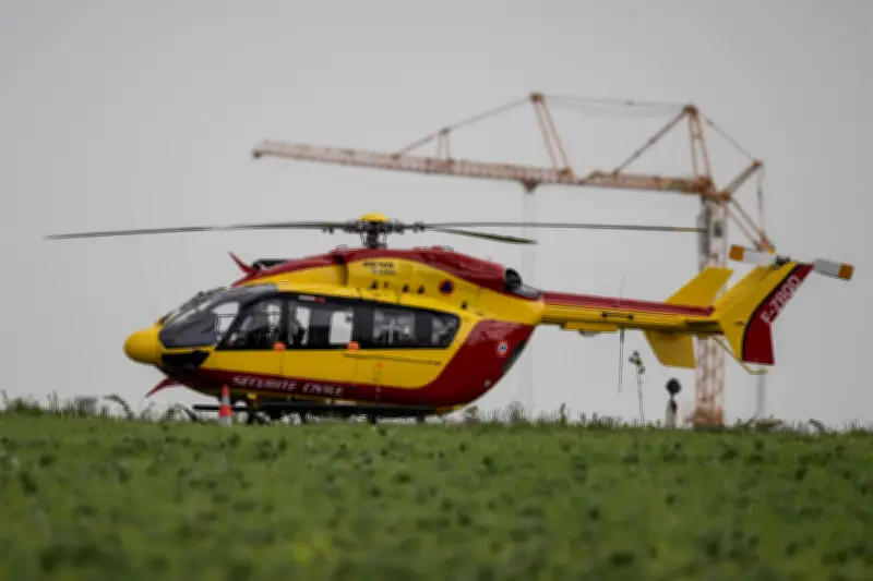 Accident grave à Aulnay-de-Saintonge : un motocycliste de 17 ans héliporté à Poitiers