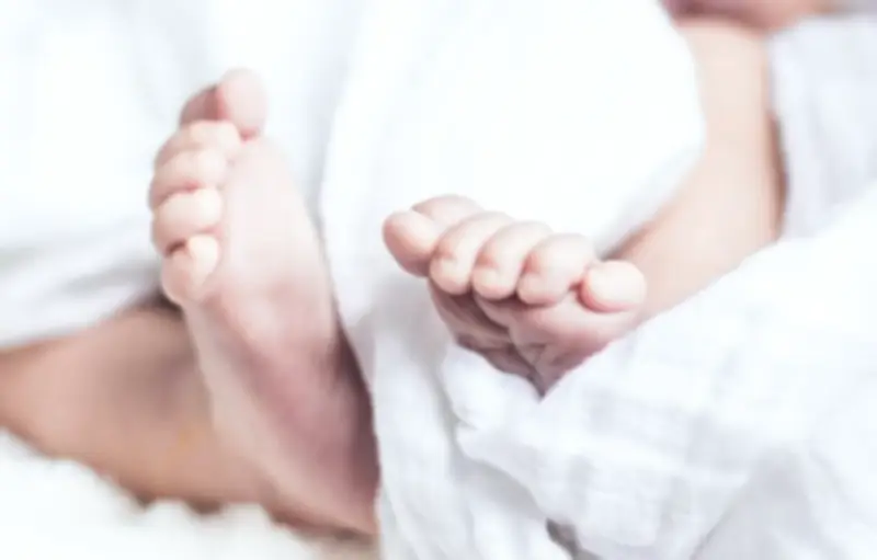 Accouchement surprise dans une rue de La Seyne-sur-Mer : une chaîne humaine solidaire