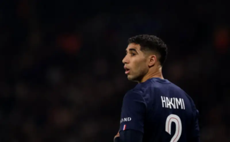 Achraf Hakimi renvoyé en procès pour viol présumé : le joueur du PSG conteste fermement
