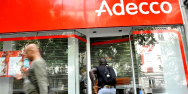 Adecco résiste à l'incertitude grâce à la forte demande d'intérim