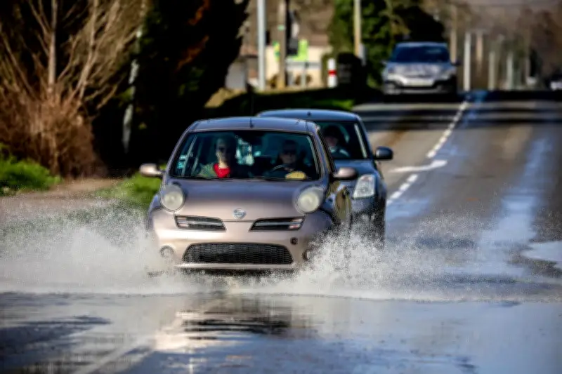 Agen en alerte orange crue : la Garonne menace, les mesures de protection se multiplient