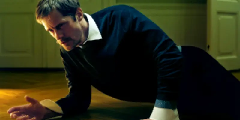 Alexander Skarsgård : du blockbuster à Pillion, un acteur qui défie les conventions