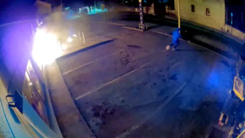 Alès : un kebab incendié après des menaces de la DZ mafia, les patrons victimes de racket