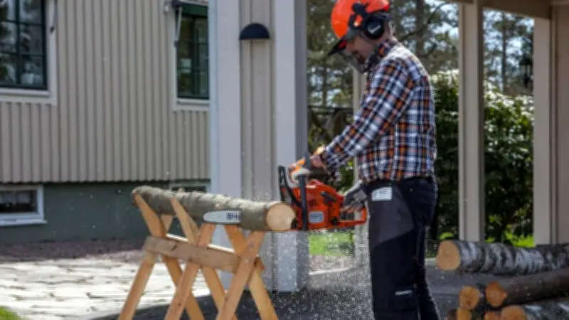 Amazon surprend avec une tronçonneuse Husqvarna à moins de 200 euros