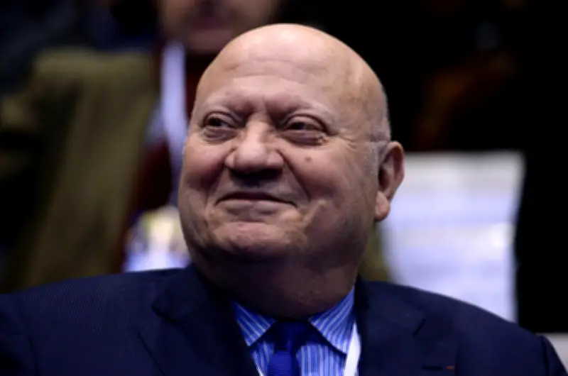 André Santini, 85 ans, brigue un 8e mandat depuis l'hôpital à Issy-les-Moulineaux