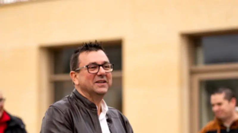 Angel Pobo, maire d'Aubais, candidat à sa réélection : "On ne peut pas s'arrêter au milieu du chemin"