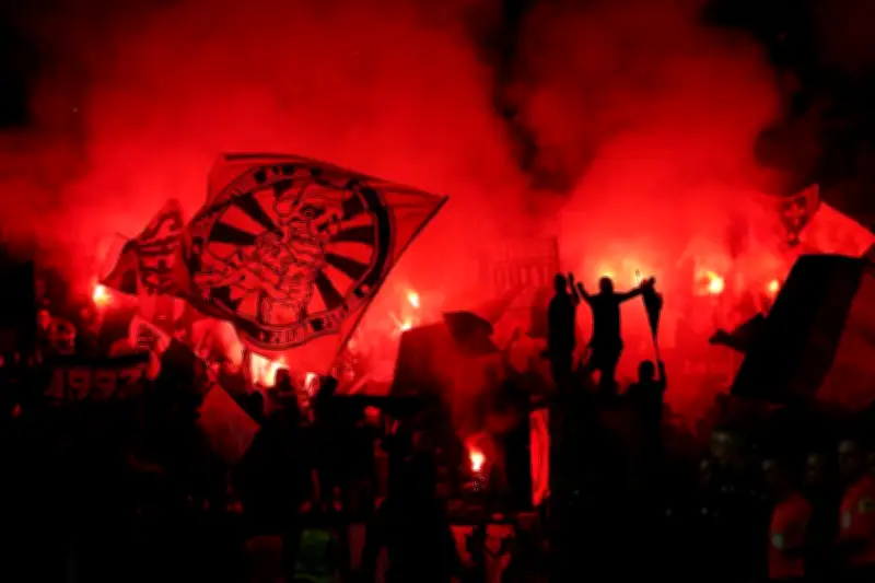 Angers : les ultras du SCO excluent-ils leur dirigeant condamné pour apologie du nazisme ?