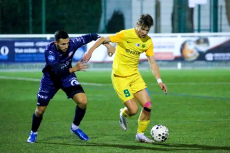 Anglet et Arcachon se neutralisent en N3, la course à la montée se resserre