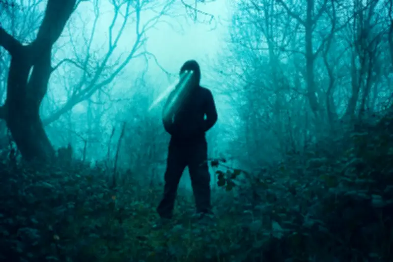 Antoine Feurte en fuite : une cavale crépusculaire au cœur d'un roman policier