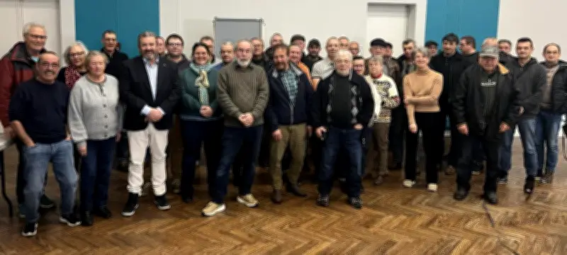 Apiculture en Gironde : Jordan Bac succède à Roger Paty à la tête du Syndicat Saga