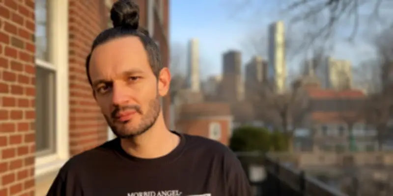 Apparat dévoile 'A Hum of Maybe', un album intime sur la santé mentale et la paternité