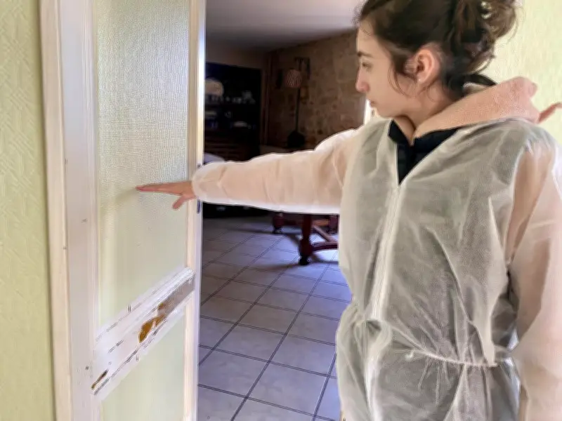 Après la crue, les habitants du Marmandais luttent contre les odeurs et les dégâts