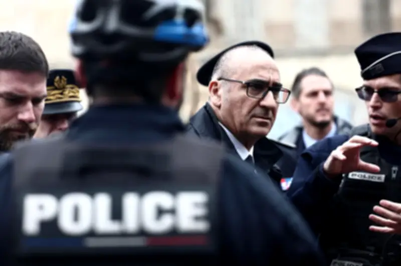 Après la mort d'un étudiant à Lyon, le ministre de l'Intérieur renforce la sécurité des événements politiques