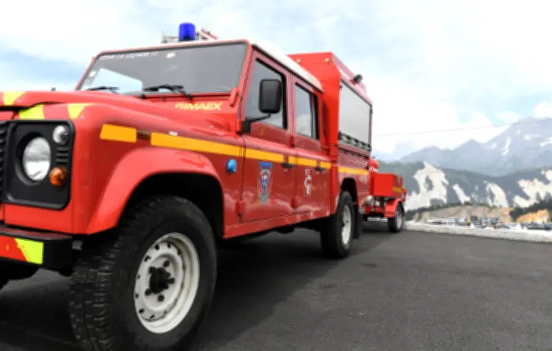 Ardèche : un homme sauvé après six jours bloqué dans son véhicule au fond d'un ravin