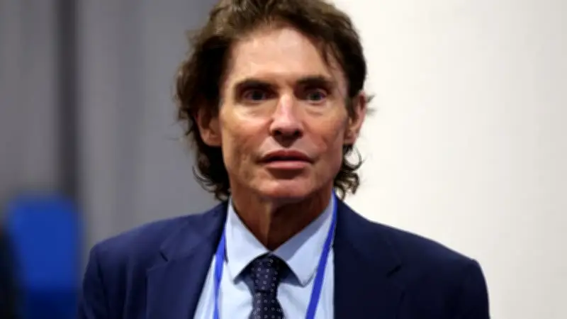 Arno Klarsfeld visé par une enquête après ses propos sur des 'rafles' d'étrangers