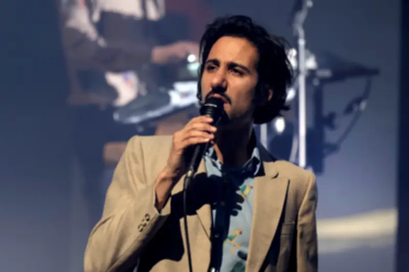 Arthur Teboul dévoile ses influences littéraires et musicales entre deux concerts