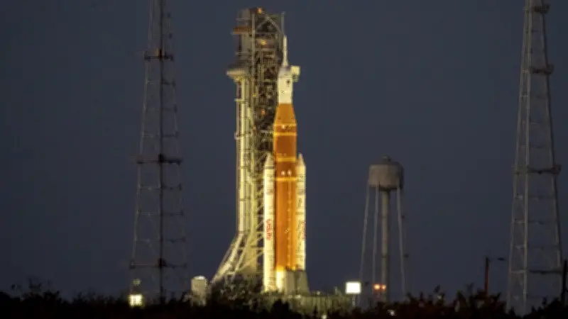 Artémis 2 : la Nasa vise un lancement le 6 mars, mais prévient qu'il reste du travail