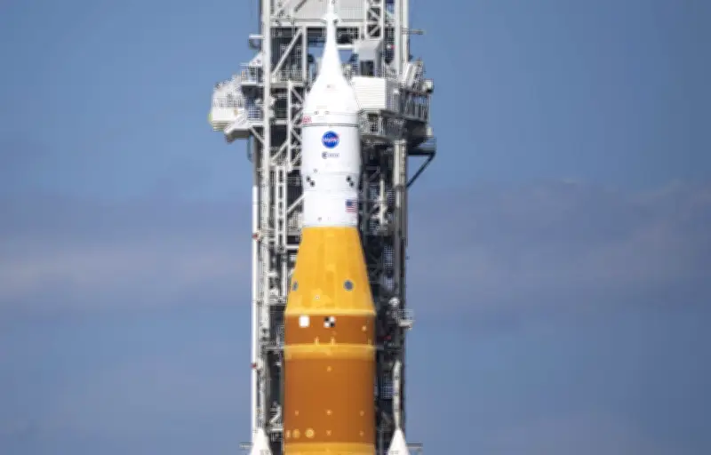 Artémis 2 reporté : la Nasa rapatrie sa fusée lunaire pour réparations