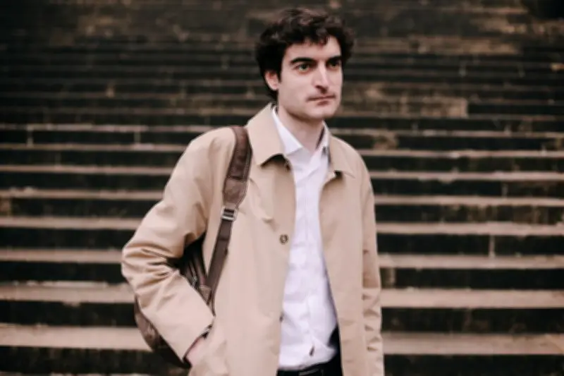 Assassinat de Samuel Paty : Procès exceptionnel entre récusations et témoignage ministériel