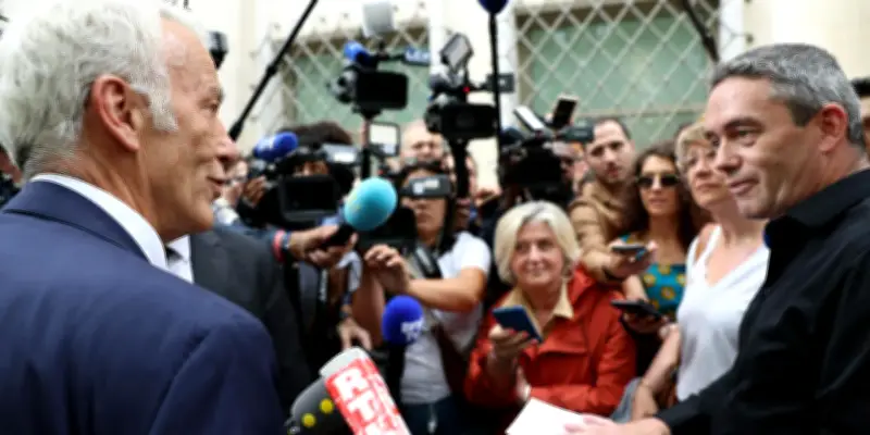 Assurance-chômage : le gouvernement menace de reprendre la main si les négociations échouent