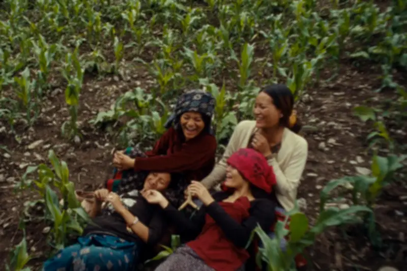 « Au-delà de Katmandou » : quatre sœurs népalaises entre tradition et émancipation