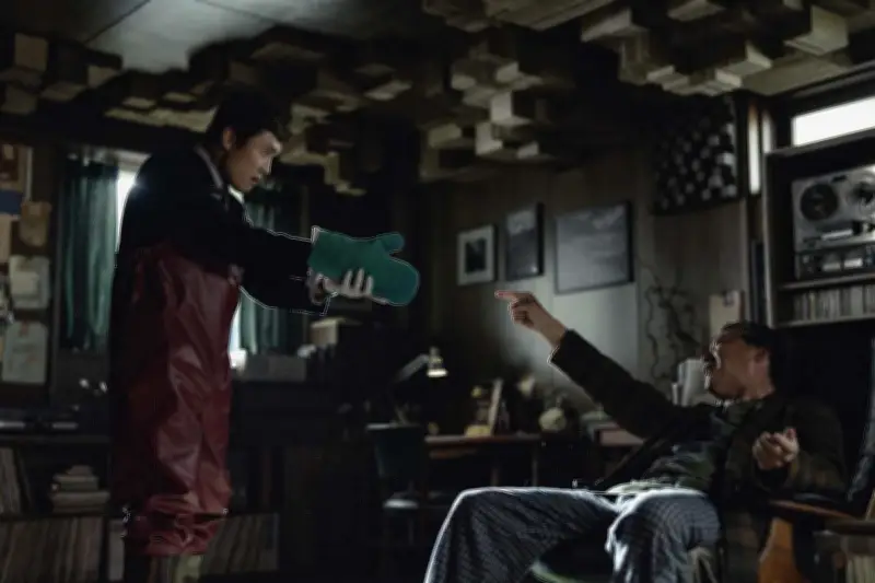 « Aucun autre choix » : Park Chan-wook signe un thriller baroque sur l'obsession capitaliste