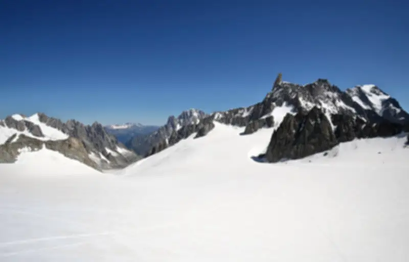 Avalanche meurtrière dans les Alpes italiennes : deux skieurs français tués