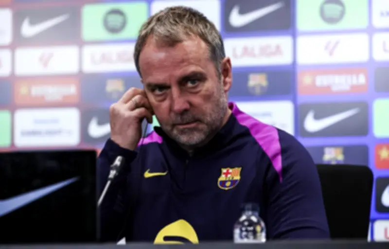 Barça : 40 000 euros d'amende pour 10 minutes de retard, le système strict de Flick