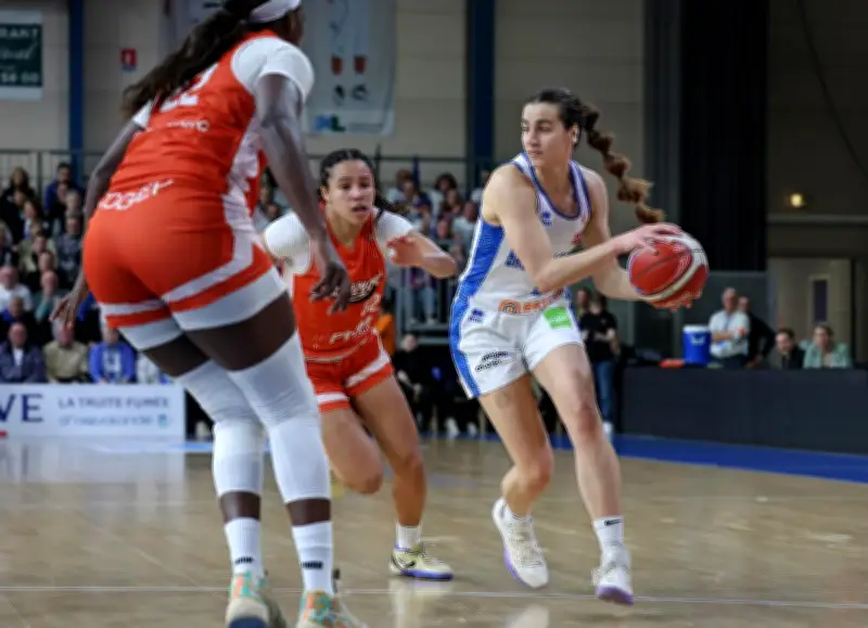 Basket Landes domine Bourges et poursuit sa saison exceptionnelle vers Bercy