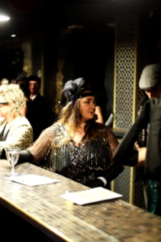 Bayonne : le succès fou des murder parties immersives dans un bar clandestin des Années folles