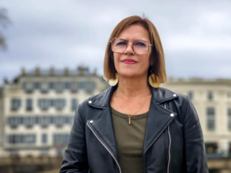 Bayonne : LFI présente une liste municipale, Sandra Pereira-Ostanel défend sa candidature