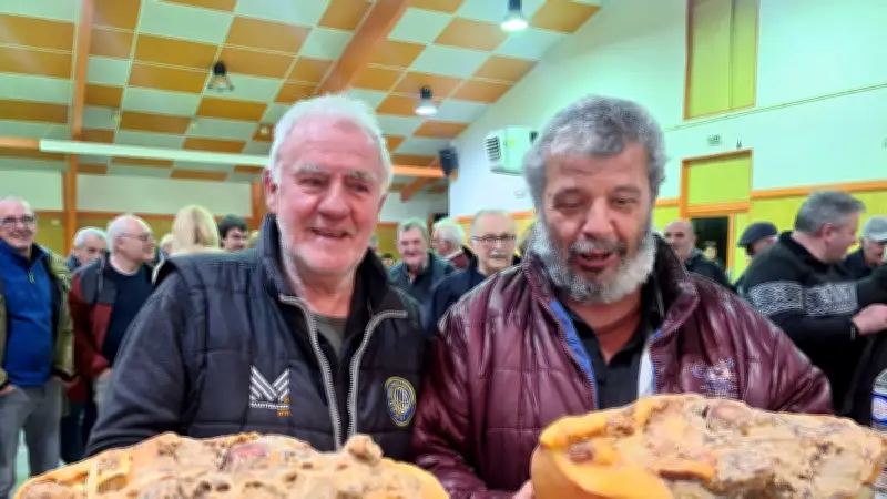 Belote à Saint-Rome-de-Cernon : le duo Cavailhés/Boudes triomphe au concours de février