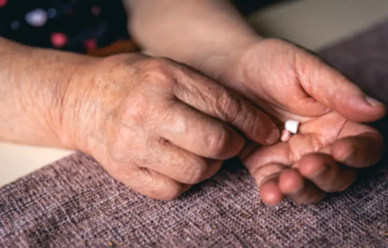 Benzodiazépines chez les seniors : prescriptions inappropriées persistent malgré les alertes