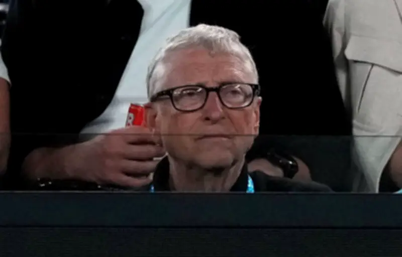 Bill Gates reconnaît ses liens avec Epstein et des liaisons extraconjugales