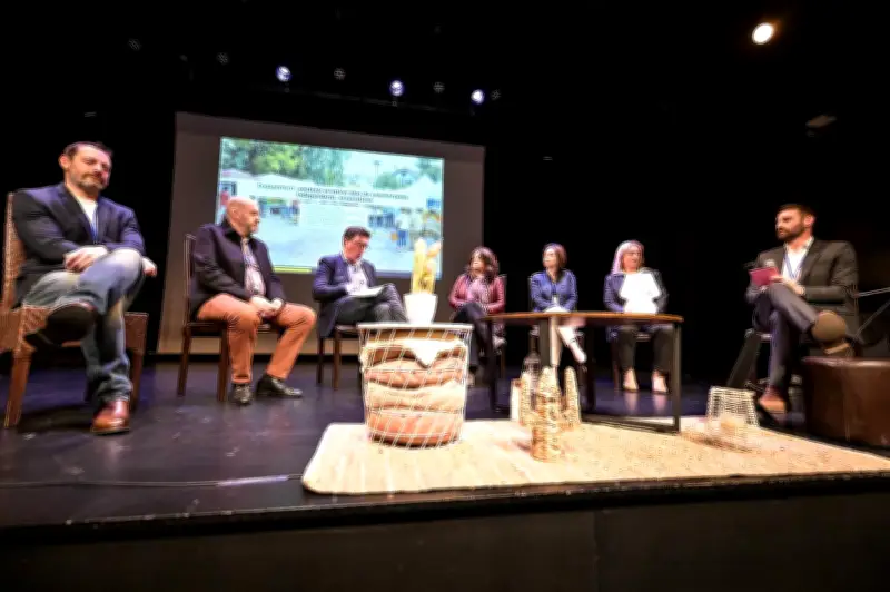 Billère : le candidat Vincent Escudé présente sa liste citoyenne sans hiérarchie