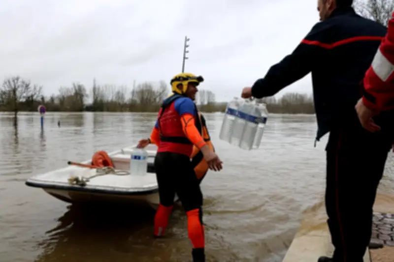 Bordeaux active son plan communal de sauvegarde face aux risques, une première depuis 25 ans