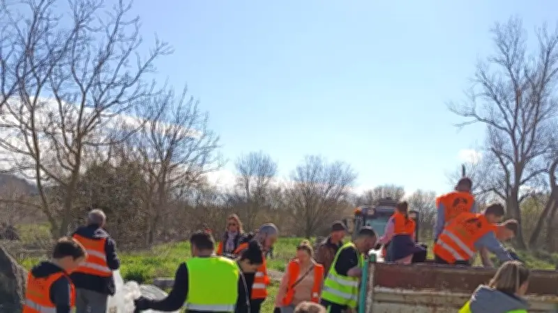 Boucoiran-et-Nozières mobilisé pour la journée citoyenne de nettoyage de la nature
