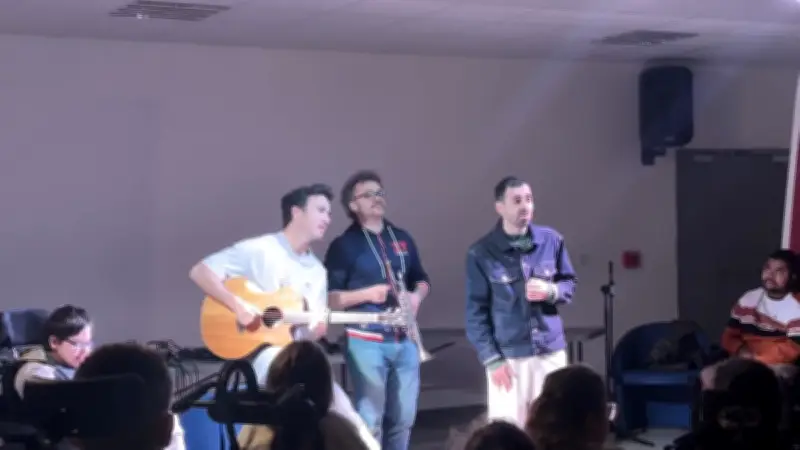 Boulevard des Airs ému par les enfants de l'IEM La Cigale à Nîmes