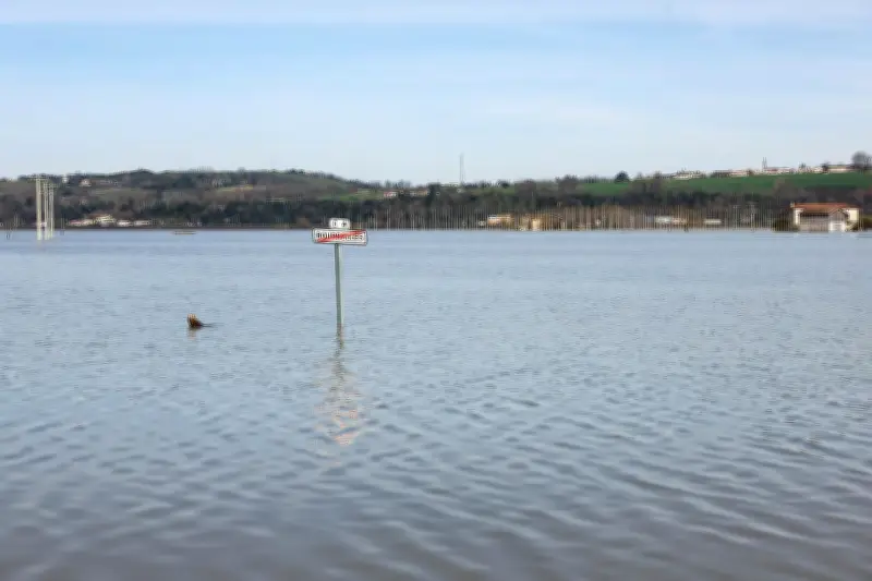 Bourdelles, île de solidarité face aux inondations de la Garonne