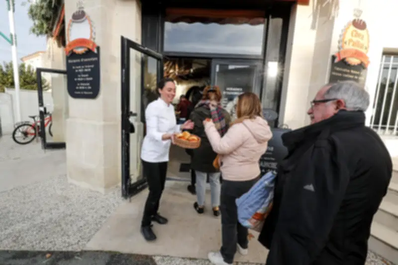 Braquage à La Rochelle : la boulangerie de la pâtissière Nina Métayer visée