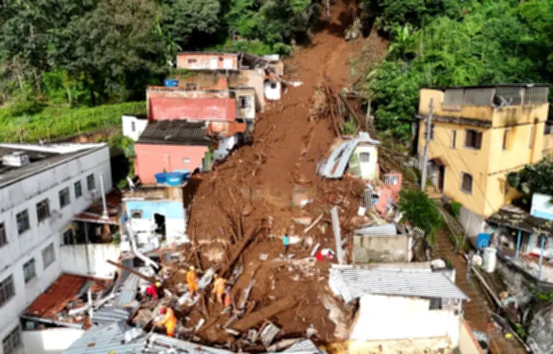 Brésil : pluies torrentielles et glissements de terrain font au moins 36 morts