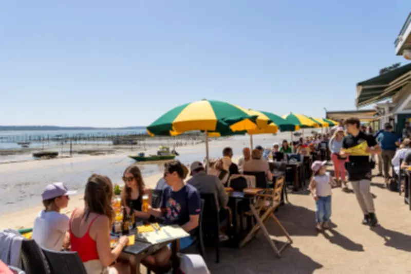 Cap Ferret : la justice attribue la rue de la plage aux restaurateurs, les associations s'inquiètent