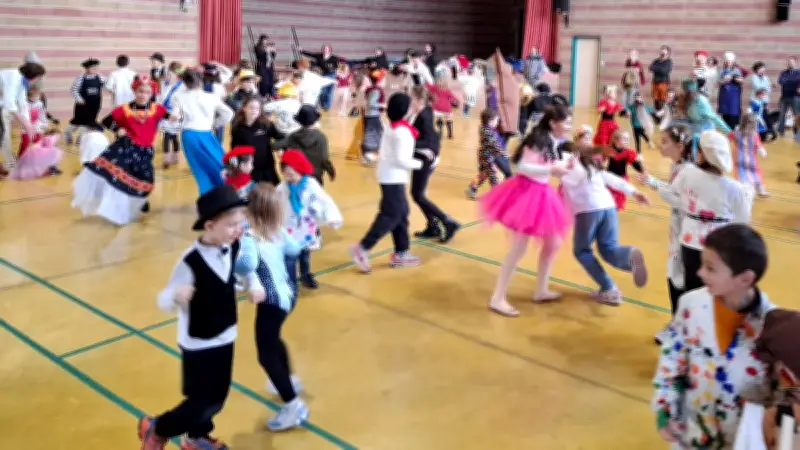 Carnaval artistique à l'école Sainte-Famille de Vabres-l'Abbaye