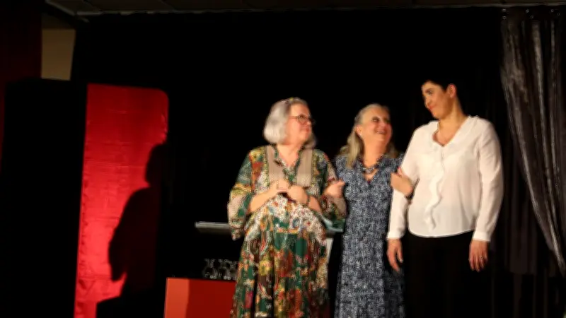 Castelnau-le-Lez célèbre la fête des grands-mères avec une pièce de théâtre gratuite