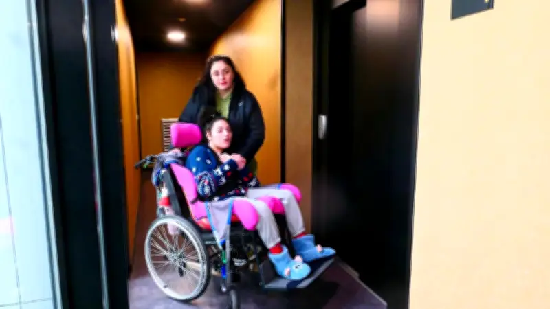 Caudéran : locataires en colère contre leur bailleur social après inondations et ascenseur bloqué