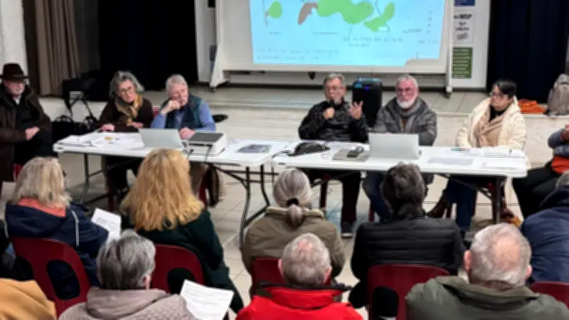 Chaillevette : l'association PLU'més dénonce le SCoT et garde une carte secrète