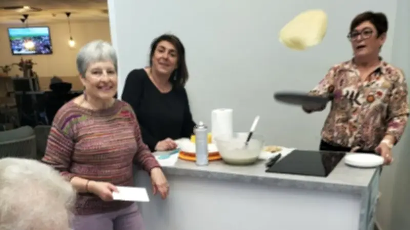 Chandeleur à l'Ehpad de Thézan-lès-Béziers : des crêpes partagées dans la convivialité