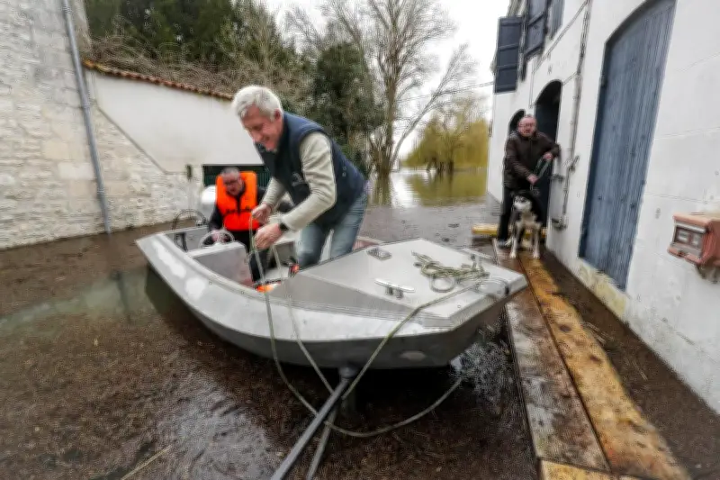 Charente en vigilance rouge : les villages de Saintonge mobilisés face à la crue historique